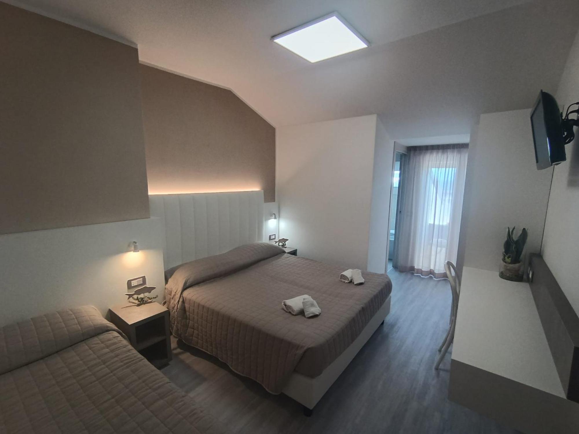 Hotel Cannes Bellaria-Igea Marina Esterno foto