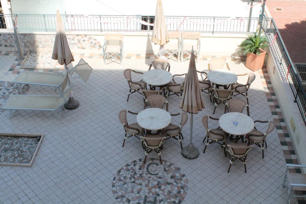 Hotel Cannes Bellaria-Igea Marina Esterno foto