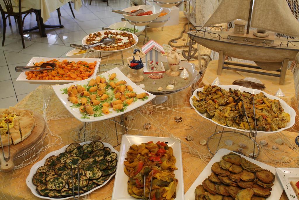 Hotel Cannes Bellaria-Igea Marina Esterno foto