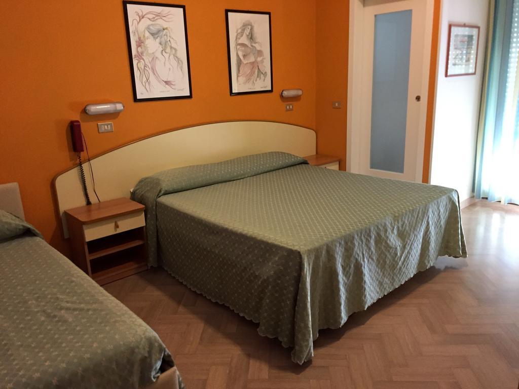 Hotel Cannes Bellaria-Igea Marina Camera foto