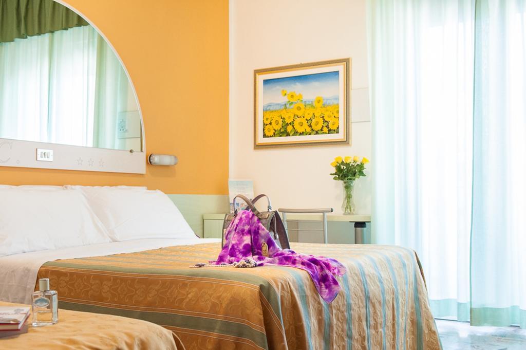 Hotel Cannes Bellaria-Igea Marina Esterno foto