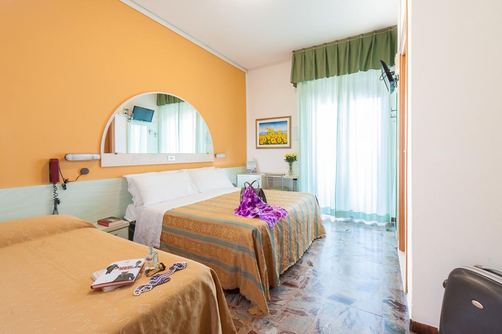 Hotel Cannes Bellaria-Igea Marina Esterno foto