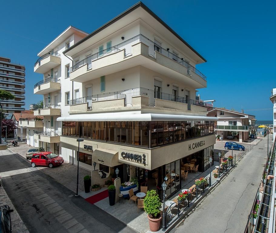 Hotel Cannes Bellaria-Igea Marina Esterno foto