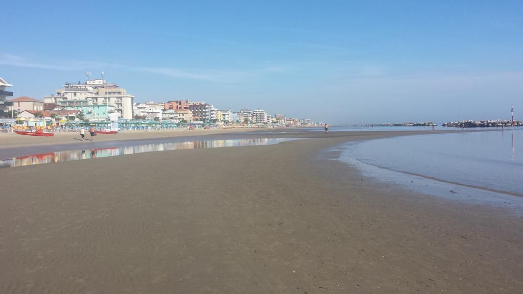 Hotel Cannes Bellaria-Igea Marina Esterno foto